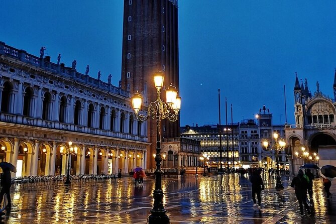 Venice- Saint Mark's Basilica Exclusive Night Tour - Candlelight atmosphere and the crypt add-on