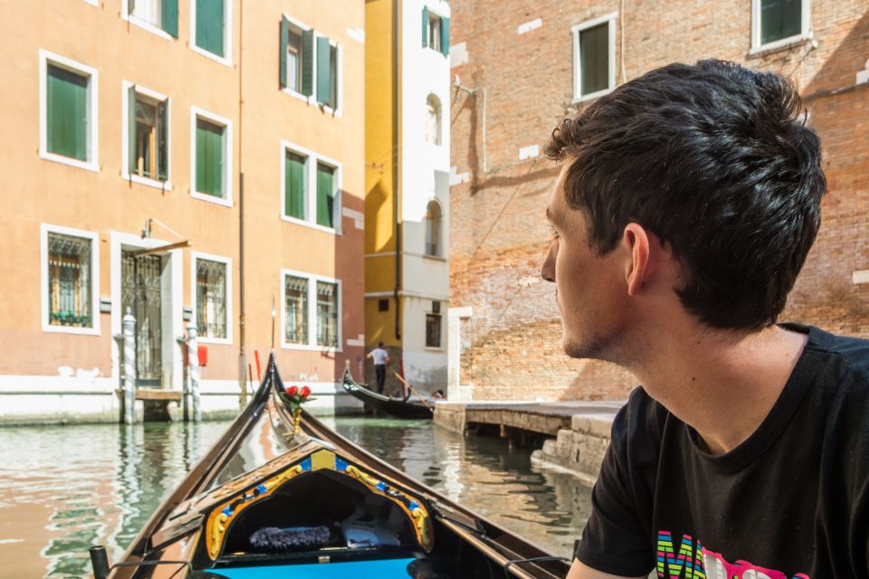 Venice: Shared Gondola Ride Across the Grand Canal - Price and Value: Why Shared Usually Makes Sense