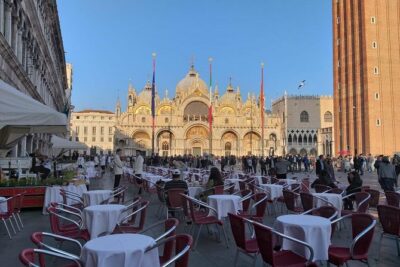 Venice Skip the line of San Mark Basilica and Doge's Palace Tour - Meeting at St. Mark’s Square: where the day actually starts