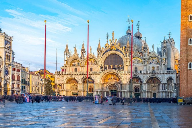 Venice Small Group Walking Tour with St. Mark's Basilica Terrace - Grand Canal energy plus classic campos