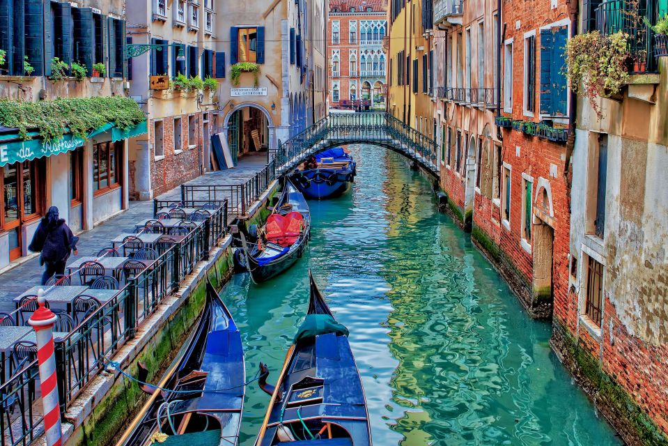 Venice: St Mark's Basilica, Doge's Palace, and Gondola Ride - Should you book this Venice trio?
