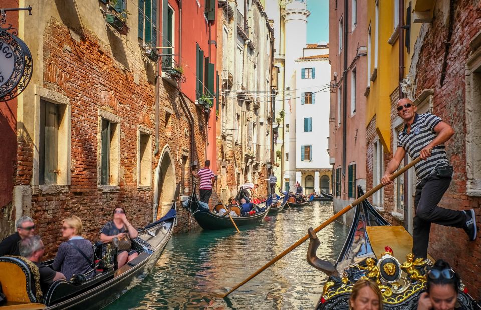 Venice: St Mark's Basilica, Doge's Palace, and Gondola Ride - Price and value: what $158.60 is really buying you