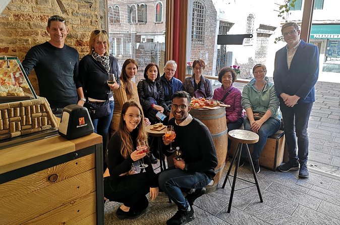 Venice Street Food Tour with a Native & Top Rated Expert - Guides, tips, and why communication is part of the value