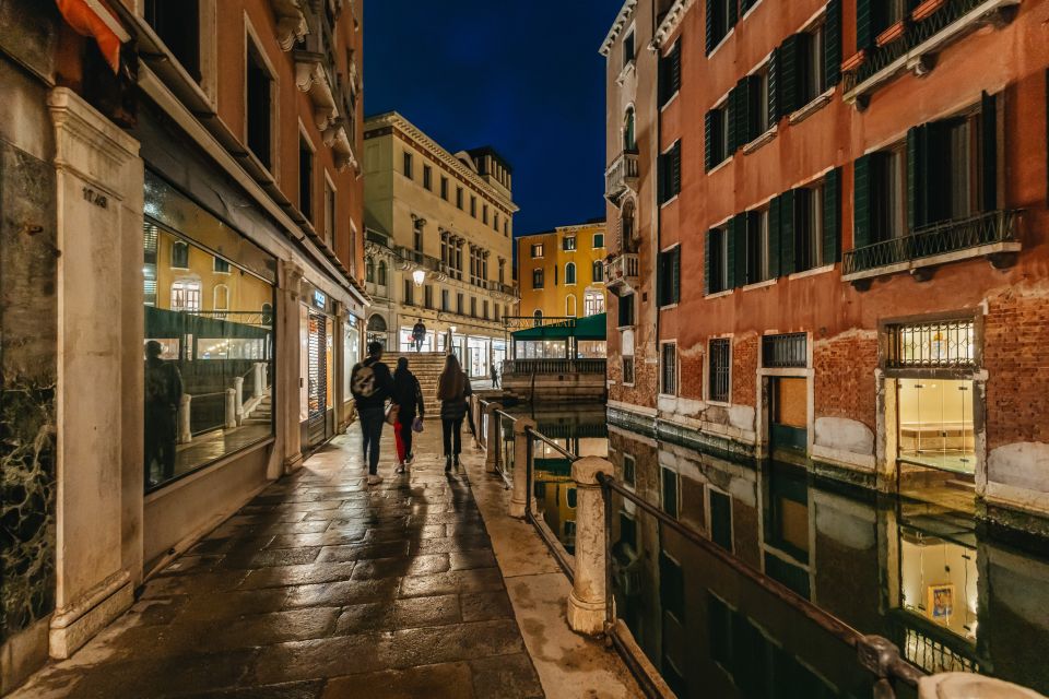 Venice: The Ghost & Legends Walking Tour - Lagoon Legends: The Unburied Child in Murky Waters