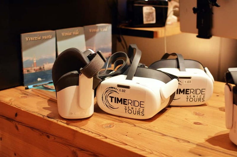 Venice: The Gondola Gallery 3D Experience - Finishing With a Build-At-Home Wooden 3D Gondola Puzzle