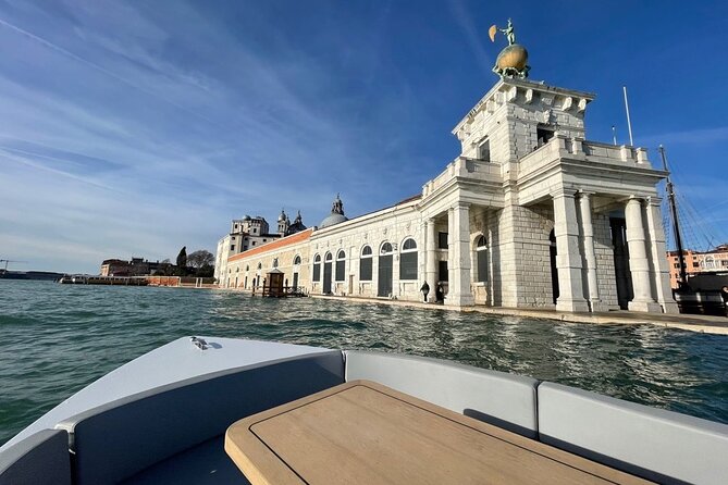 Venice: The Hidden Canals on an Electric Boat - Comfort and photo angles: making the boat ride work for you