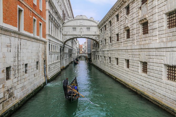 Venice Tour by High-Speed train from Florence - Stop 2: Basilica di Santa Maria Gloriosa dei Frari and Titian’s Assumption