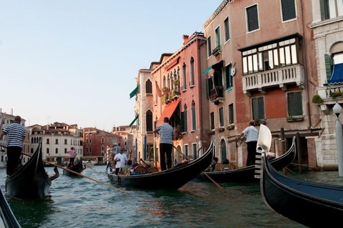 Venice Walking Tour and Gondola Ride - The Gondola Ride: Traditional Venice, Up Close