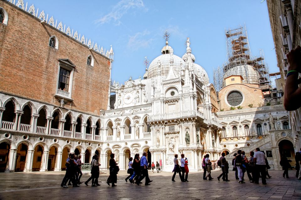 Venice: Walking tour, Doge Palace, & St. Mark's Basilica - St Mark’s Square plus S. Maria Formosa Campo: Venice beyond the main stage