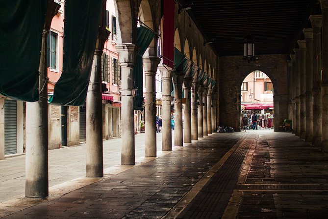 Welcome to Venice Group Tour St. Mark's Basilica & Gondola Ride - St. Mark’s Basilica with Skip-the-Line Entry: A Fast but Meaningful Visit